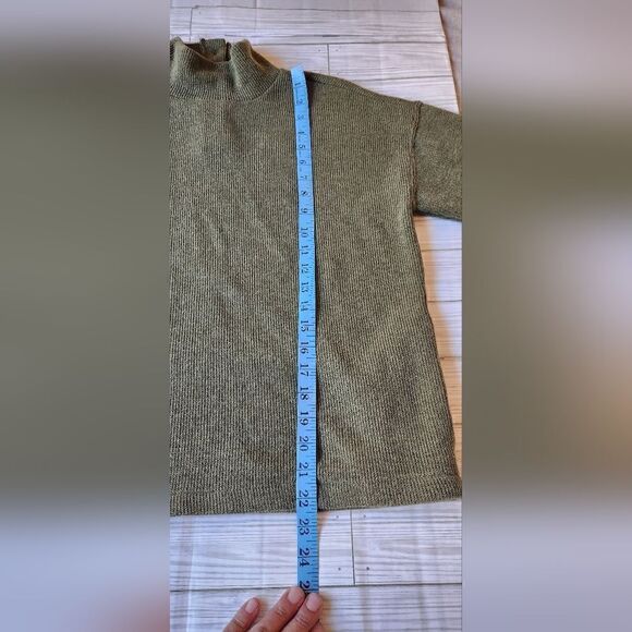 NWOT Madewell MockNeck Button Back Sweater Top Size Small in Green - Picture 10 of 14